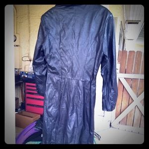 Wilson's trench Black